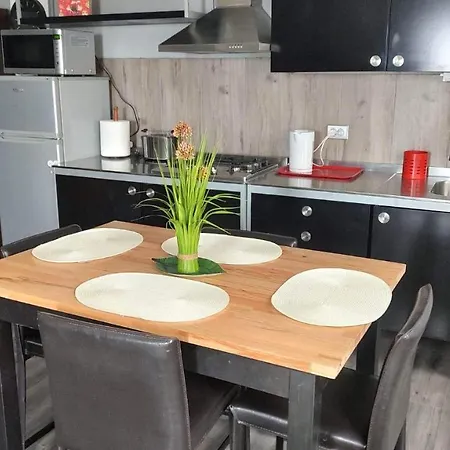 Moderne En Duplex Lägenhet